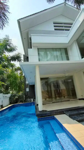 Disewakan Rumah Pondok Indah Full Furnished With Pool Jakarta Selatan