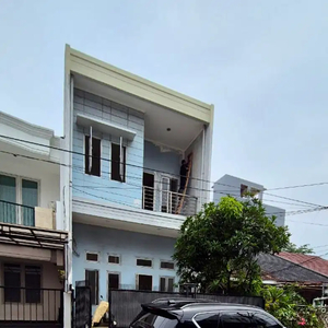 Jual/Sewa Rumah 5Kt 2,5 Lt Siap Huni Akses 2 Mobil Janur Asri