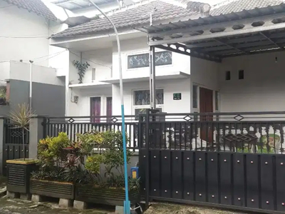 Kontrakan Rumah Nyaman Row jalan lebar 2 mobil