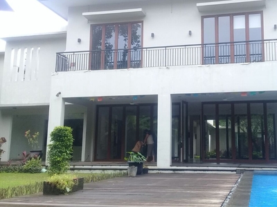 Disewa Luxury house at Kemang