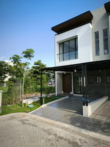 Rumah 2 Lantai Di Northwest Central Surabaya Barat