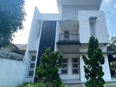 RUMAH 2 TINGKAT DI KOTA SERANG BARU (KSB, CLUSTER DALLAS)