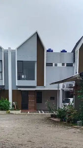 Rumah Baru disewakan di Bintaro sektor 9 ,Tangerang Selatab