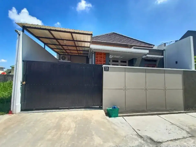 Rumah cantik dekat ums solo