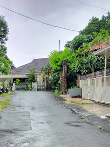 Rumah dijual di Cinere dekat Lapangan Golf & RS Cinere, Depok