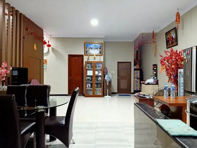 Rumah Hoek Bagus Semi Furnished Dekat Mall di Duta Harapan, Bekasi