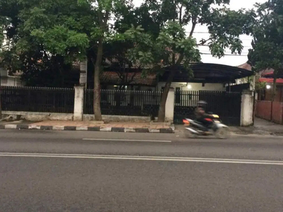 Rumah mainroad Jl Pajajaran dekat mall Istana Plaza