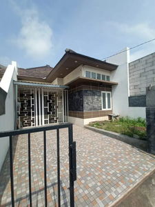 Rumah Mars Regancy Gresik Modern Minimalis Butuh Cepat Laku