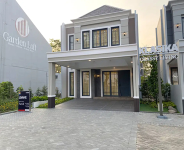 Rumah Mewah Dengan 4 Kamar Tidur di Kawasan Elite Bekasi