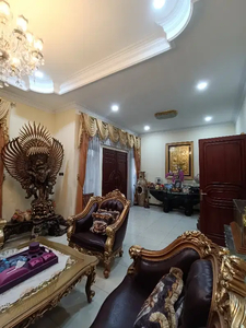 RUMAH MEWAH SEMI FURNISH POSISI HOOK DI ARCAMANIK BANDUNG