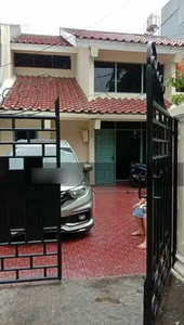 RUMAH PLUIT MAS UK 7x25 SEMI FURNISH,2 LANTAI,HADAP BARAT,LEBAR JALAN