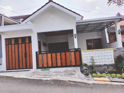 RUMAH SECOND MURAH DI TAMAN BUKIT SARI SEMARANG