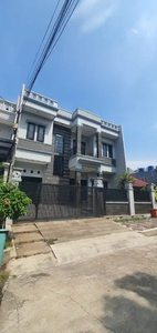 Rumah Sewa 4KT di Sunter Agung, Jakarta Utara