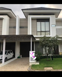 Rumah Sewa Btari Semi Furnished Terawat Canopi belakang dan Nego