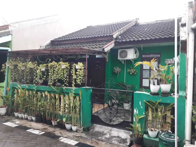 Rumah siap huni strategis hanya 50 m dari jalan raya Purwomartani