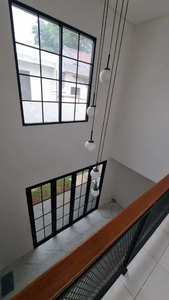 SV | Rumah Sewa 2 lantai di Bintaro Jaya Sektor 9