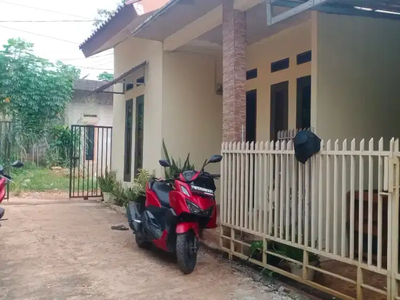 Di jual cepat rumah masuk mobil di sawangan baru Depok