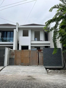 Dijual Rumah Baru Gading Pantai Surabaya