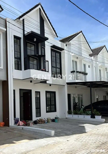 Dijual Rumah Baru Siap Huni Dekat Pintu Toll Perigi Bintaro