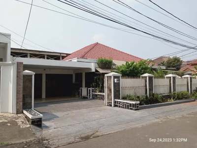 Dijual Rumah di komplek TNI AU Waringin Permai Jatiwaringin Jakarta