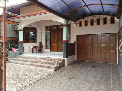 Dijual Rumah Lokasi Strategis di Jl. Sapta Prasetya Semarang