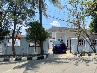 Dijual Rumah Mewah Nyaman Strategis Dlm Perumahan