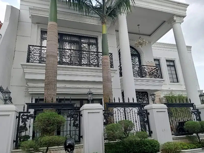 Dijual Rumah Modern Fully Furnished Jl. Demang Lebar Daun Palembang