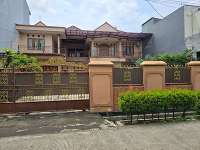 Dijual Rumah Nyaman Asri Di Billymoon Pondok Kelapa Jakarta