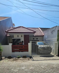 Disewakan/jual Rumah baru renov di Villa Jasmine 2 Sidoarjo