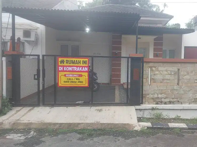 Disewakan Rumah Cluster Almanda GDC