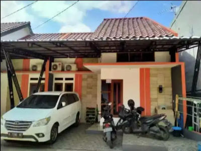 Disewakan rumah di dalam cluster