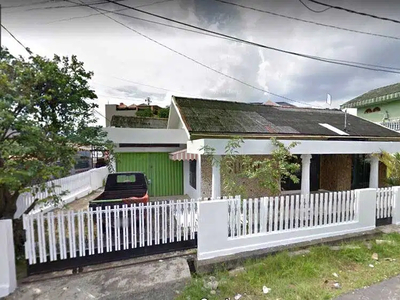 Disewakan Rumah Lokasi Tengah Kota di Jl. Dwikora II Palembang