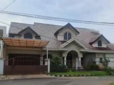 Disewakan Rumah Siap Huni di Dharmahusada Indah Surabaya Timur