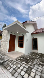 JUAL RUMAH BARU MODERN MINIMALIS DI BARAT JOGJA