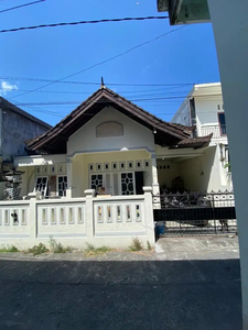 KOST PUTRI (KOSONGAN)