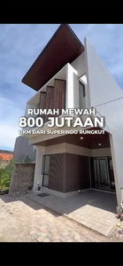 Rumah 2 lantai 800jt rungkut menanggal