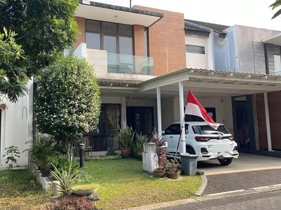 rumah 2 lantai rapi dan terawat sudah shm di foresta bsd city