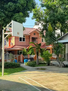 Rumah Asri di Komplek Perumkar Dki, 600 M Ke Mall Pondok Kelapa Square