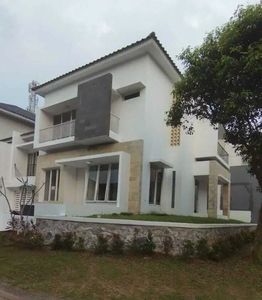 Rumah Bagus, Baru Renovasi, 2 Lantai Di Kebayoran Residence Bintaro