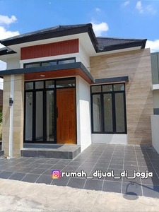 Rumah dekat Wisata Kasongan di Jl Bantul KM 7 Sewon Bantul Siap Huni