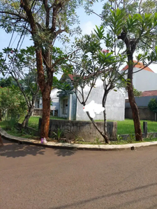 Rumah hitung tanah perlu renovasi di Cluster Graha Bintaro Jaya