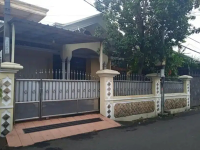 Rumah Kokoh Semi Furnish Di Turangga Bandung