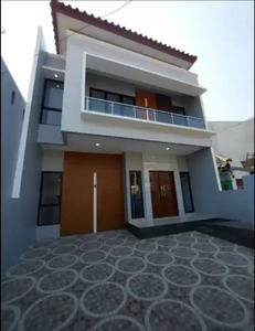 Rumah LUX dalam komplek Bintara