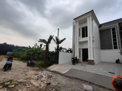 RUMAH MEWAH 2 LANTAI DI DEPOK KOTA