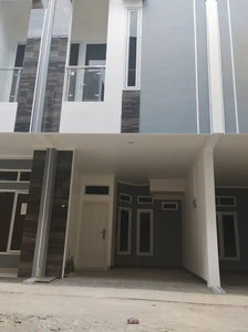 Rumah Modern Elegan di Pisangan Baru Matraman Jakarta Timur