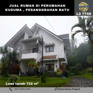 Villa Murah Strategis Plus Kolam Renang di Pesanggrahan Kota Batu