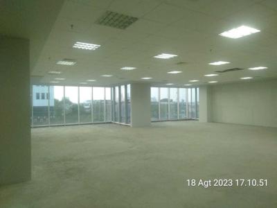 Sewa Kantor 253 m2 Kondisi Bare di Jagat Building Tomang, Murah & Nego