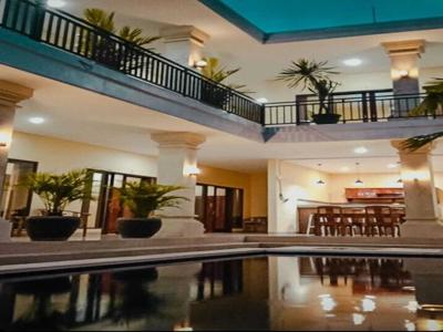 YEARLY FOR RENT 9 BEDROOMS VILLA IN CANGGU - KW318