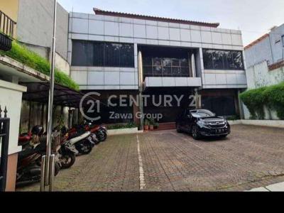 Di Jual Cepat Gedung Kantor Dekat Pasar Santa Jakarta Selatan