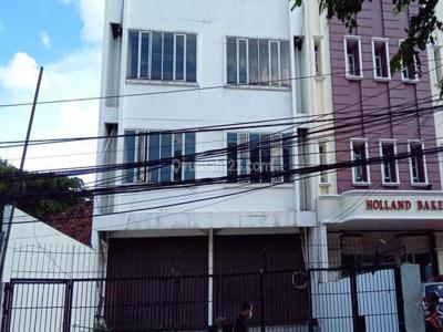 Ruko 2 Unit Bagus Startegis Pinggi Jalan di Jl Percetakan Negara